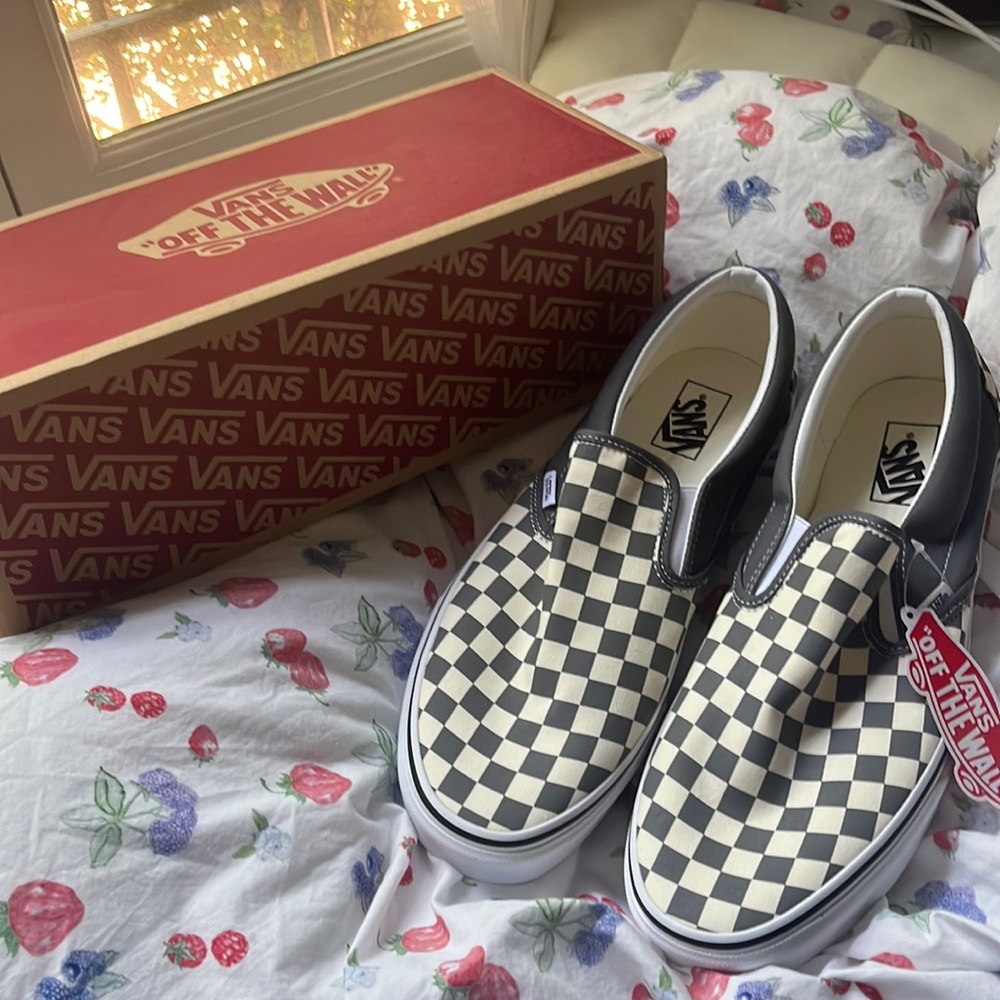 gray checkered slip-on vans